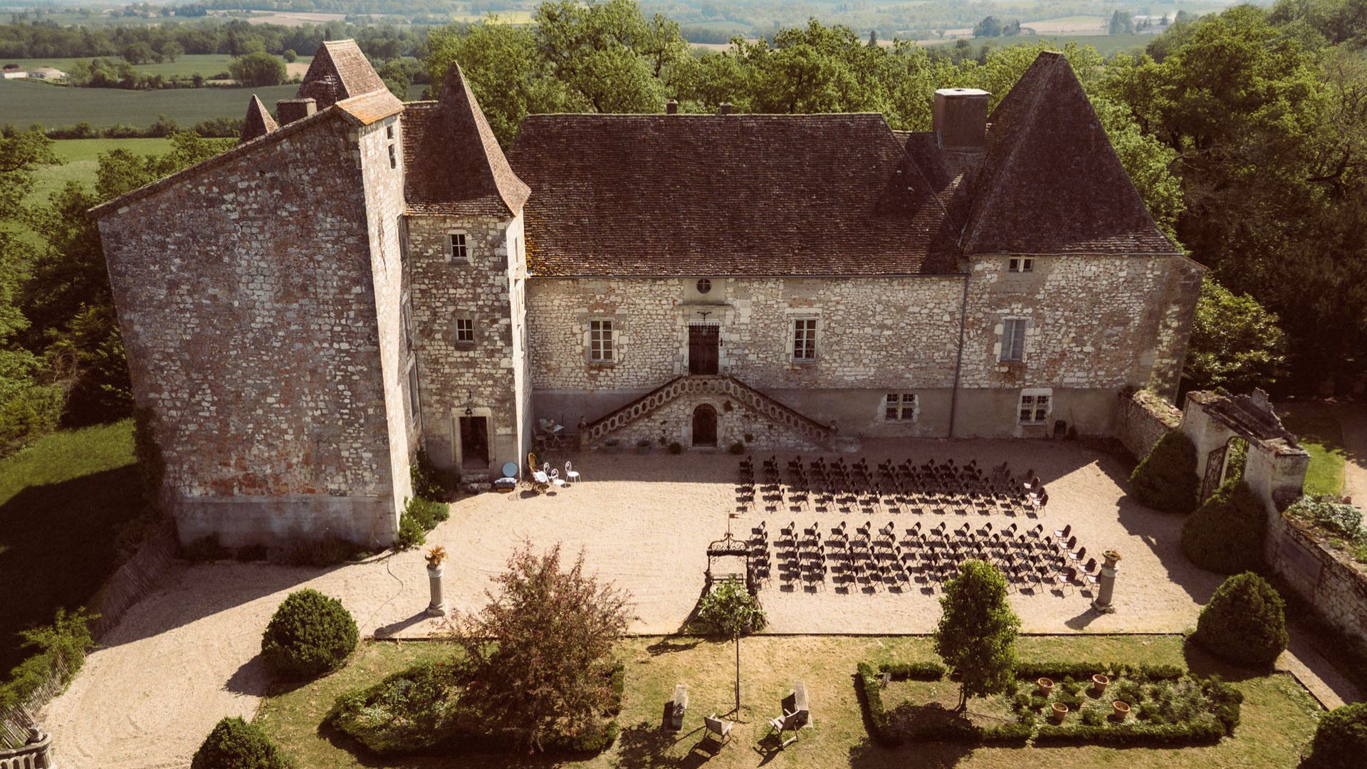 Château de Born à Villeréal : un lieu magique dans le Lot-et-Garonne